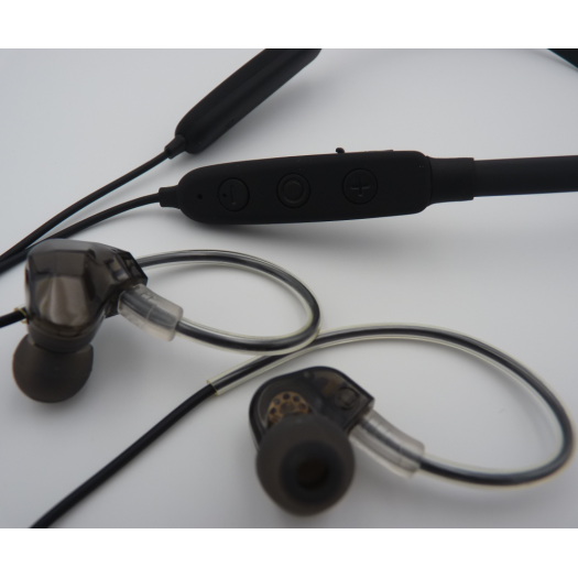 Bluetooth In-ear Earphones for Iphone/ Laptop
