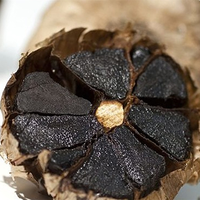 whole black garlic  (27)