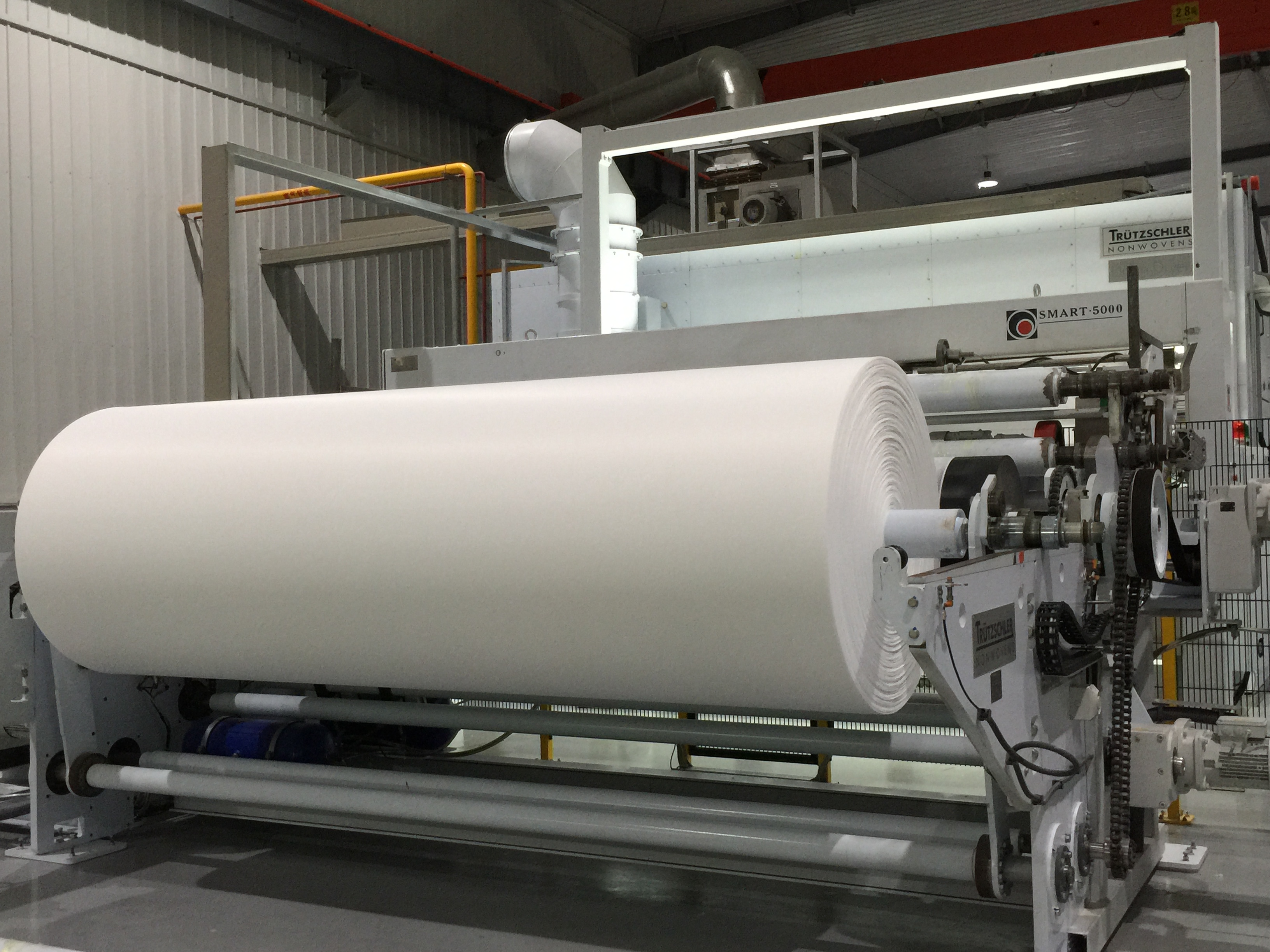 Spunlace Nonwoven Fabric in Roll