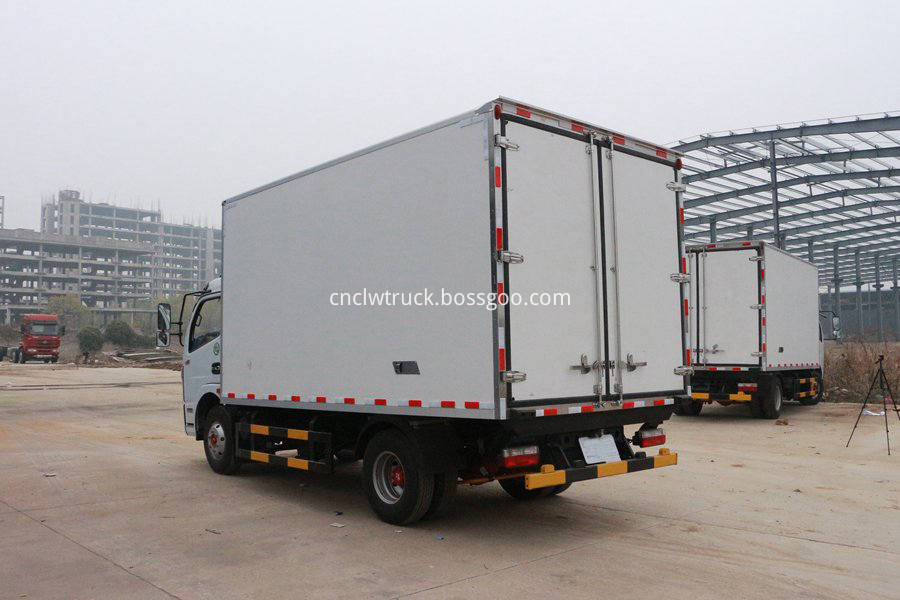 truck with refrigerator 2