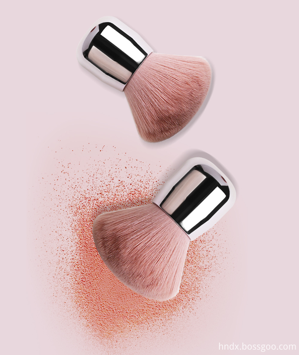 Round Loose Powder Brush 1