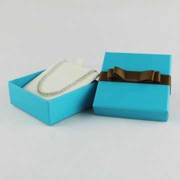Tiffany Blue Paper Jewelry Box with Bowknot