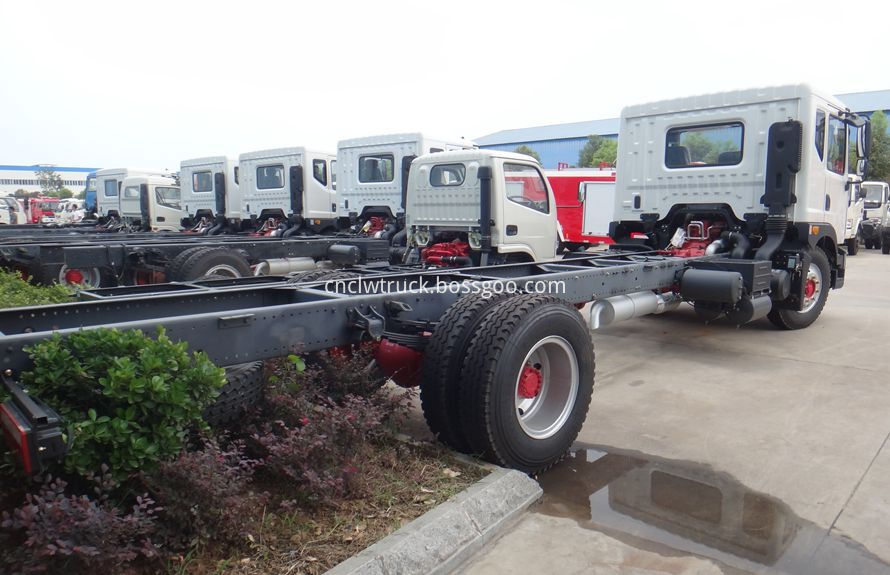 heavy duty recovery trucks chassis 4