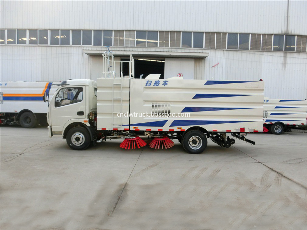 commercial sweeper truck 4