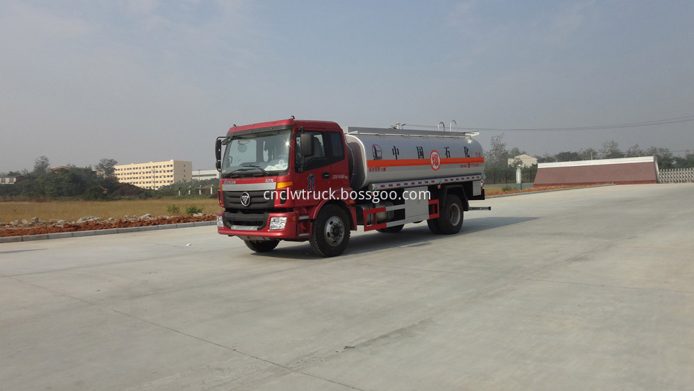 mobile fuel refueling trucks 2