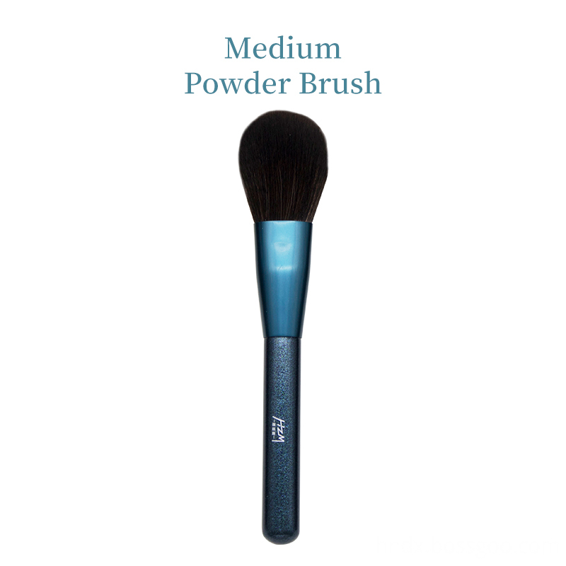 Medium Powder Brush 2