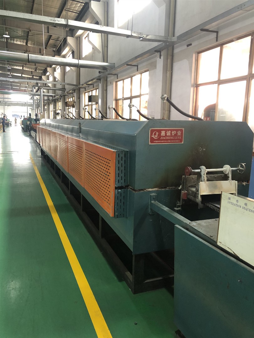 mesh belt hardening furnace