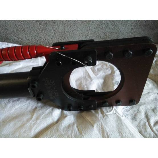spring loaded wire cutters