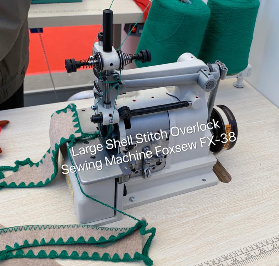 Large Shell Stitch Overlock Sewing Machine 4