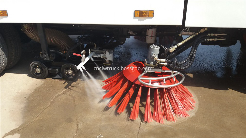 street sweeper vacuum truck 7