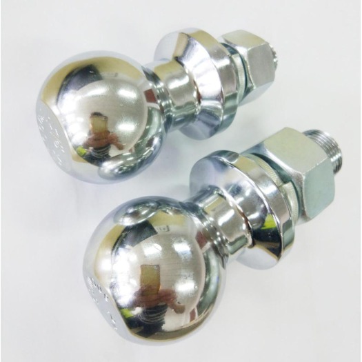 Standard Size Hitch Ball for A Travel Trailer
