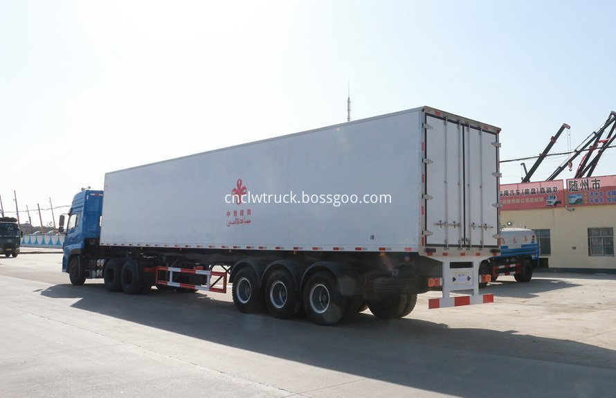 refrigerated semi trailer