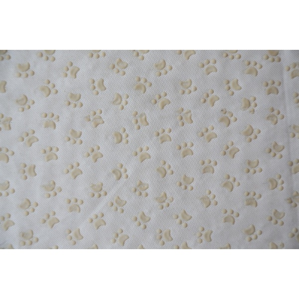 100% Polyester Plastic Dots Dog Footprints Fabric