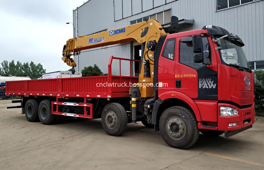 boom truck mounted crane 2