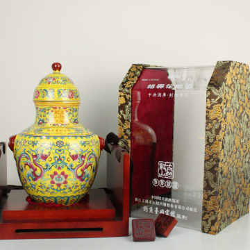 Hua Diao wine aged porcelain bottle