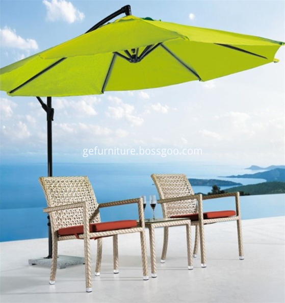 Outdoor bistro chair and table