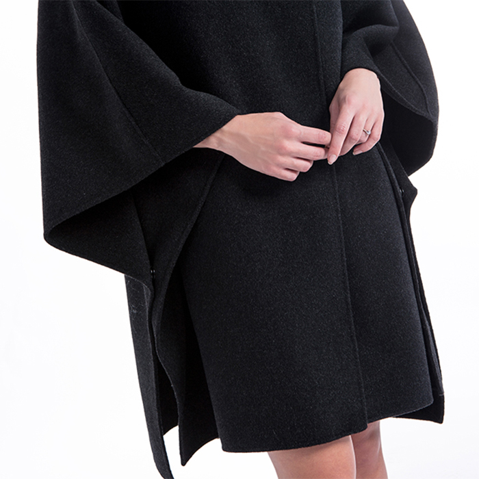 Sleeves of loose fashionable cashmere overcoat