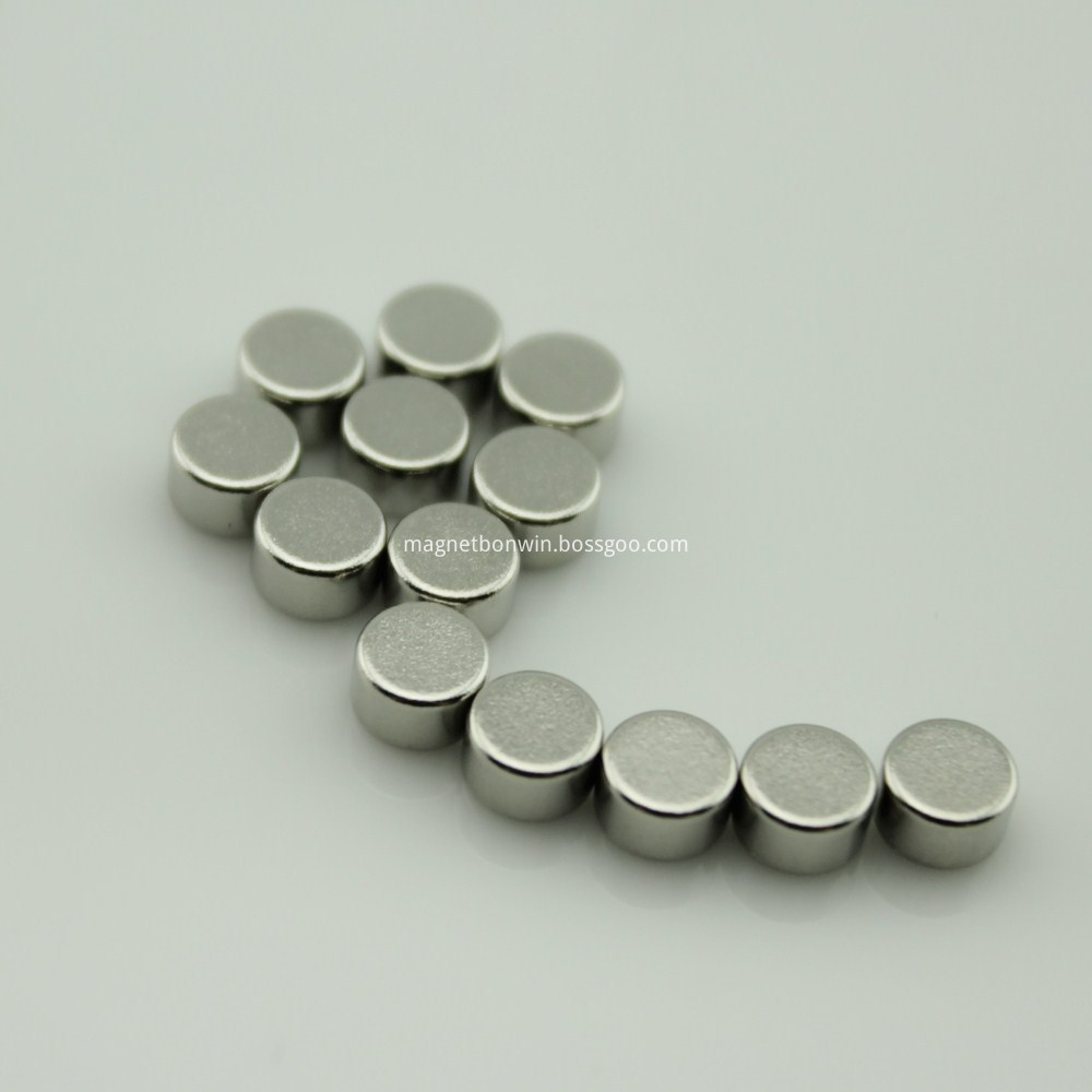 Thin Sintered Neodym N35 Round Magnet