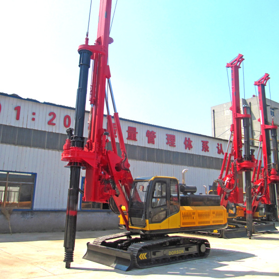 Small hydraulic piling driving equipment