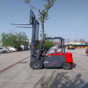 THOR 2.5 Electric Compact Forklift With Battery Control