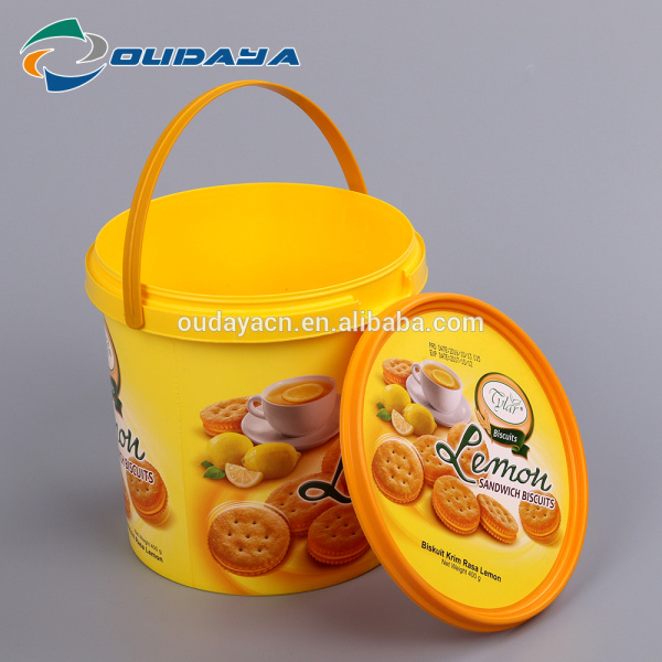 Plastic Biscuit Container Bucket with Lid and Handle