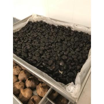 Granule black garlic with sweet and sour