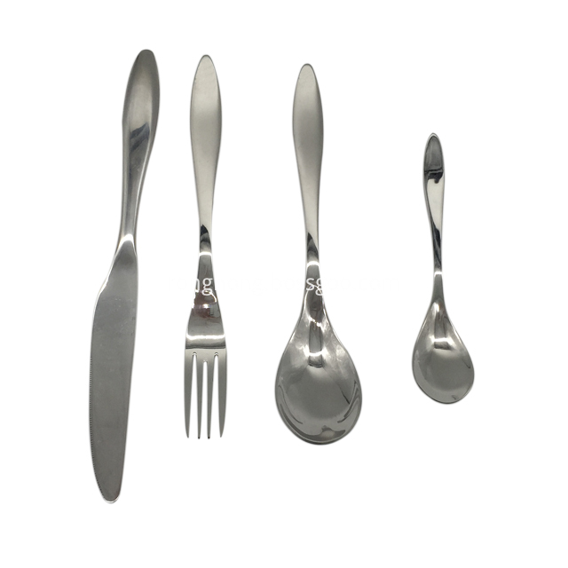 4 Pcs Stainless Steel Cutlery Set1