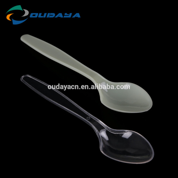 Hot Good quality safety material plastic spoon products