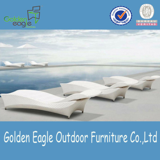 Foldable White Rattan SunBed Furniture  Aluminum Tube