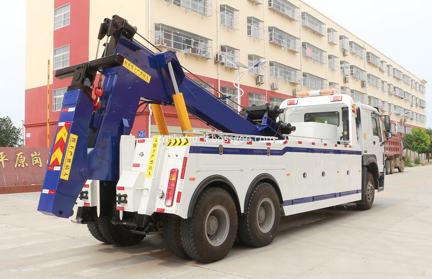 howo heavy duty towing truck 4