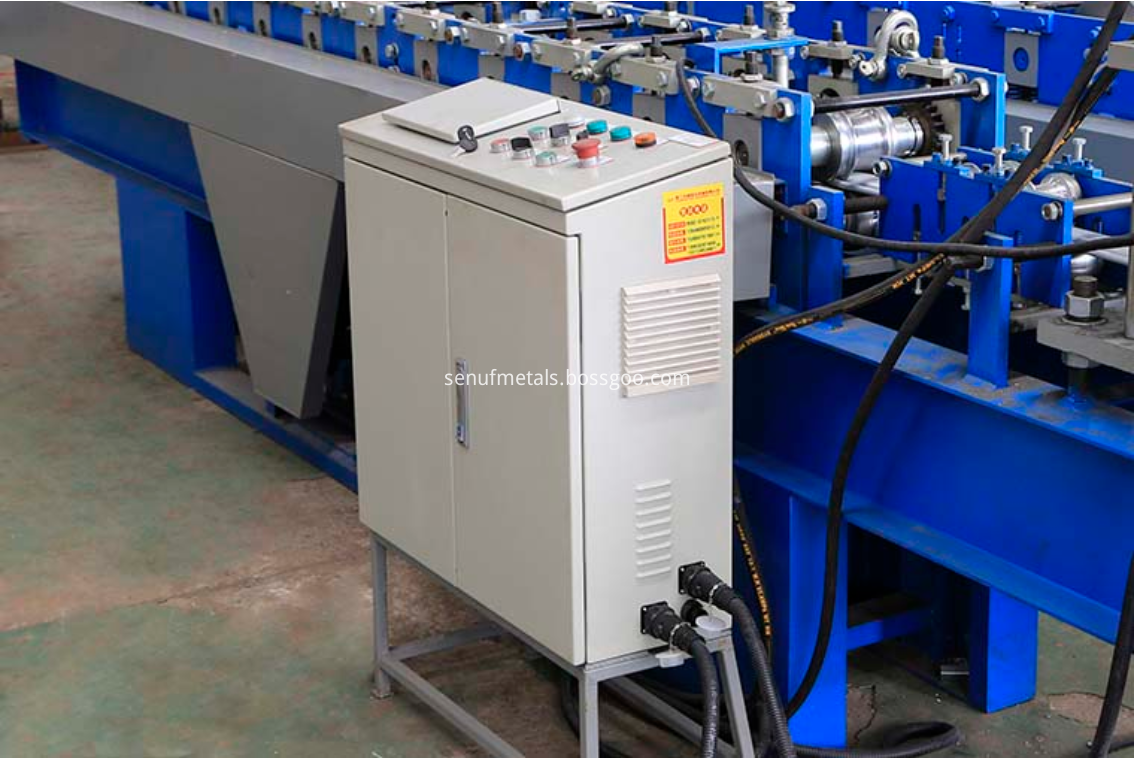 Roller shutter door forming machine PLC control system