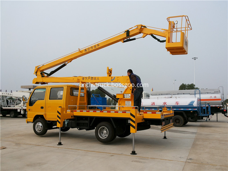 hydraulic aerial platform truck 2