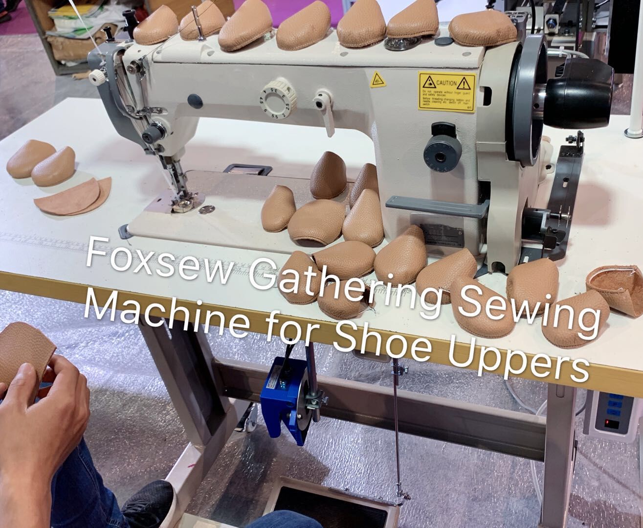 FOXSEW Gathering sewing machine for shoe uppers
