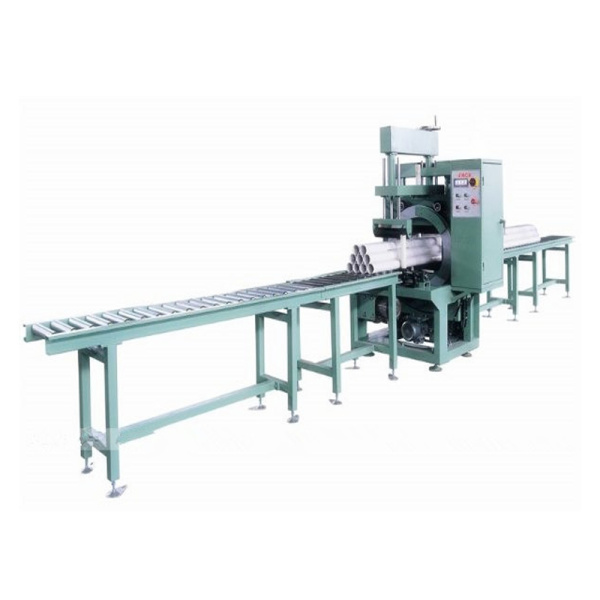 Steel pipes long size wrapping machine