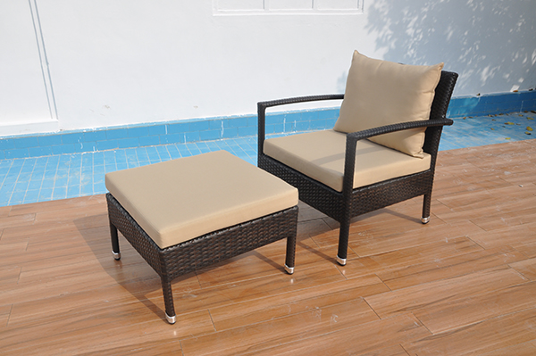 Outdoor Patio Wicker Ottomans Set