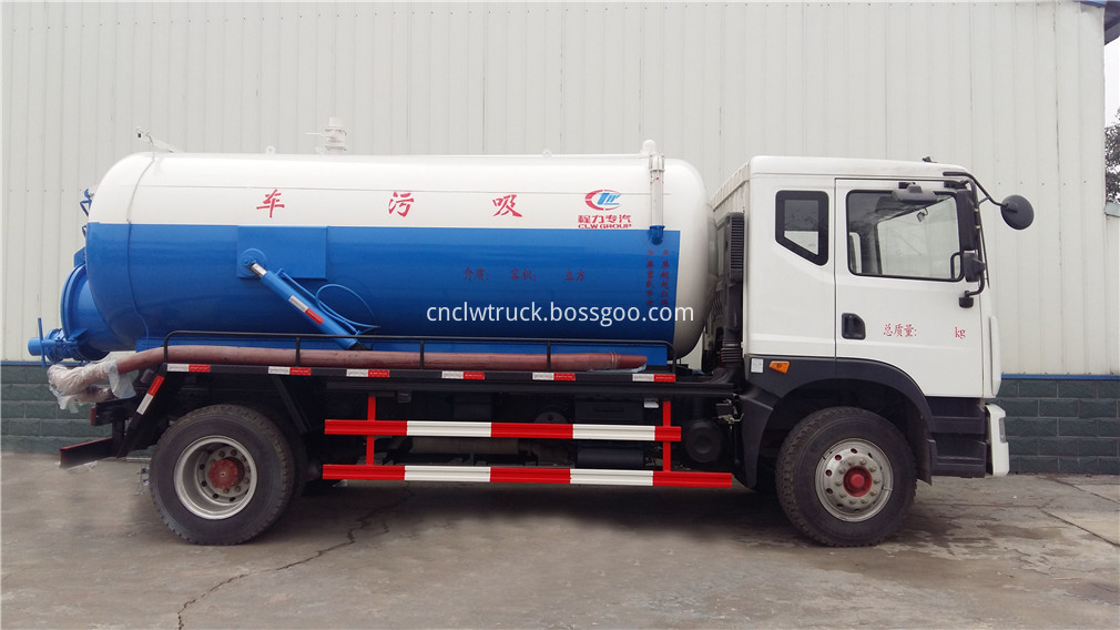 sewage tanker truck 1