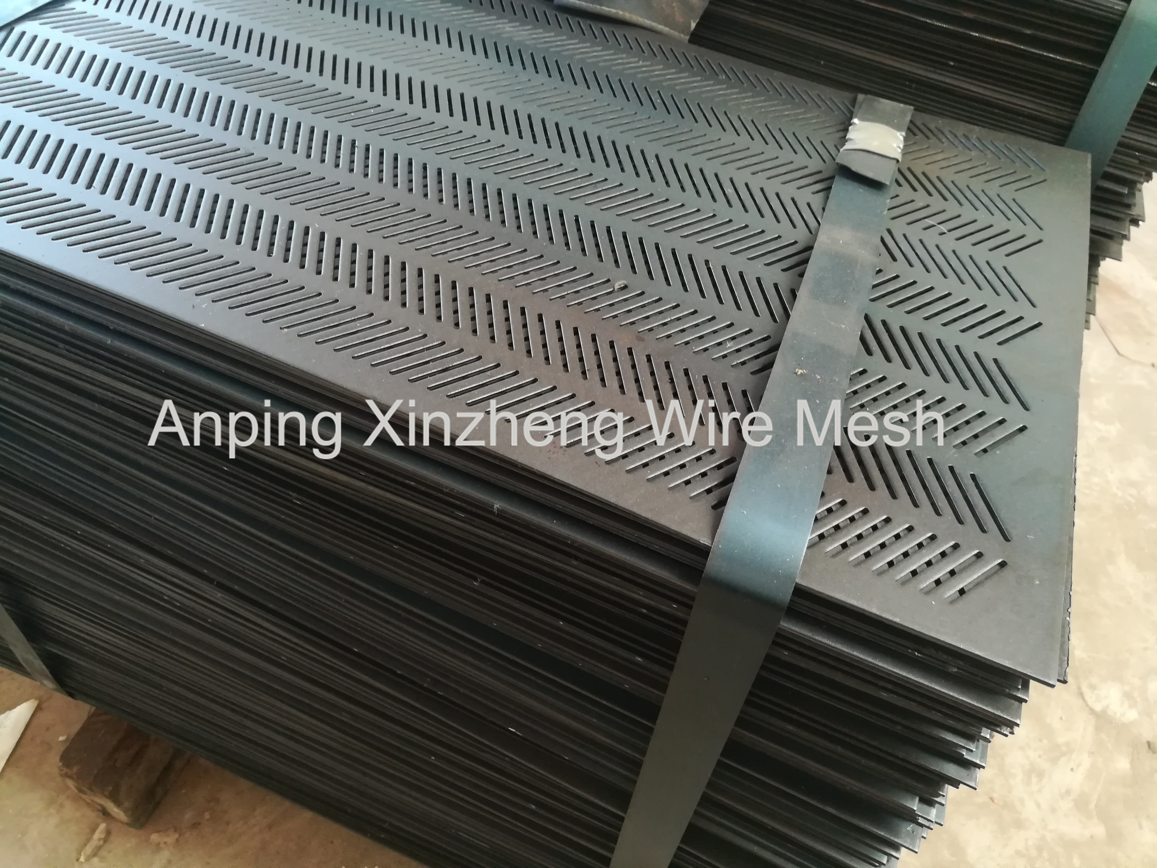 Slotted Perforated Metal Mesh
