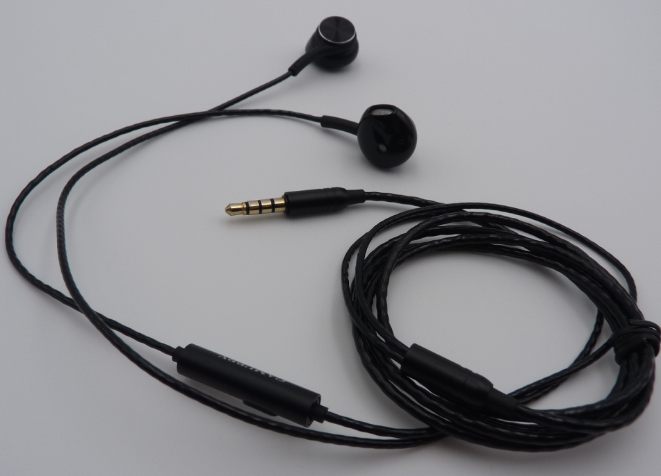 Dynamic Drivers Earbuds