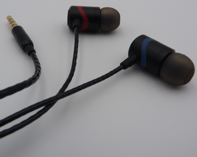 Heavy bass Earphone