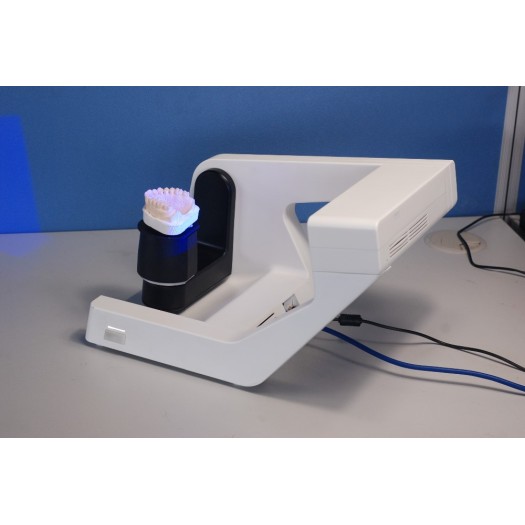 Portable Blue Light 3D Scanner