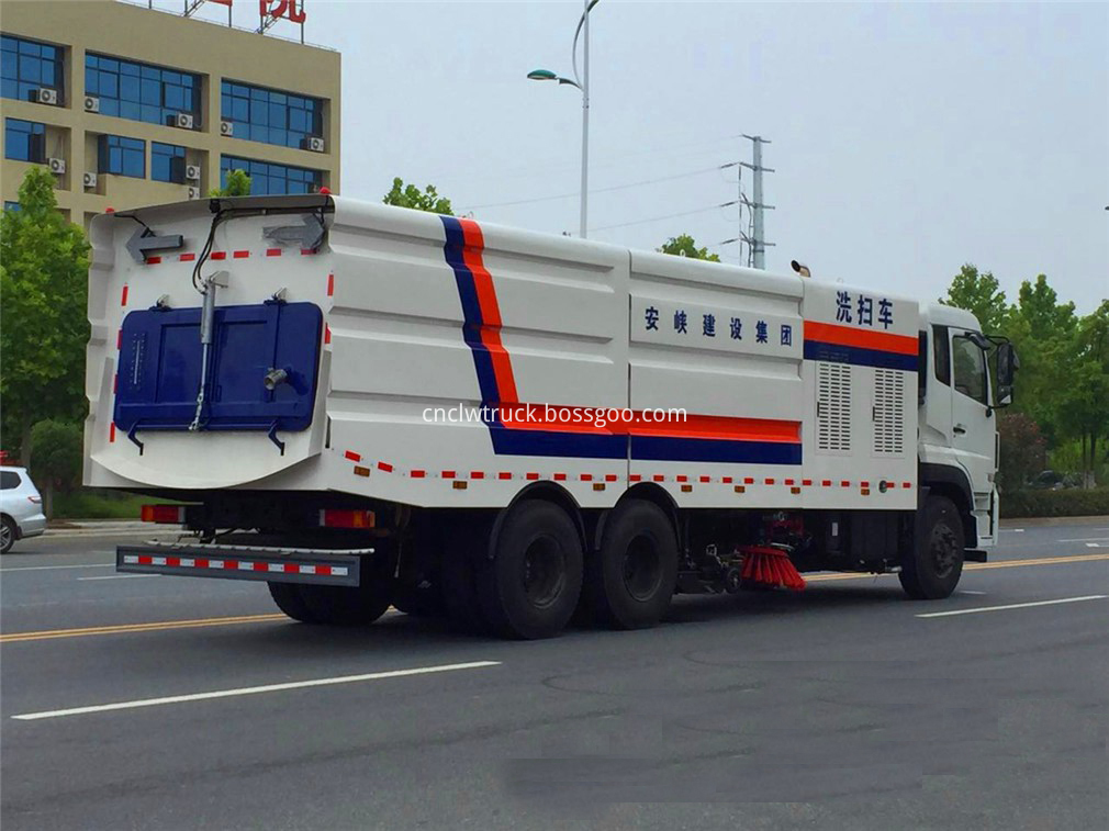 big road sweeper truck 5