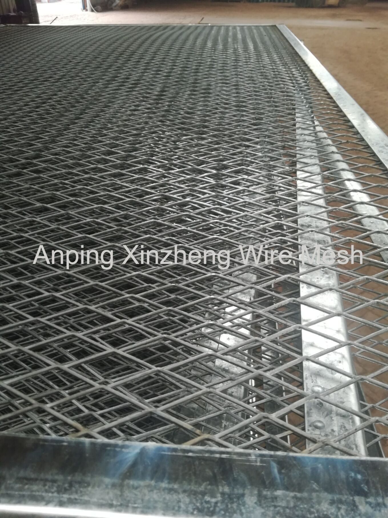 Expanded Metal Mesh Panel