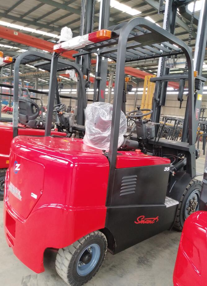 3.5 tons electric compact forklift